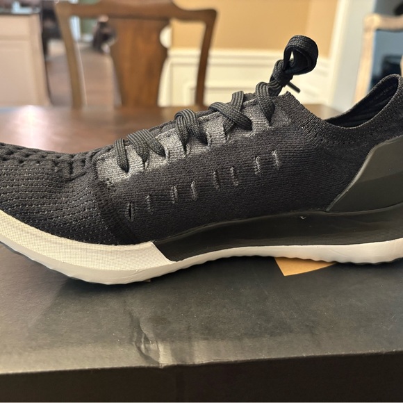 NWB Under Armour Men's Black Running Shoes 7.5 - Picture 13 of 16